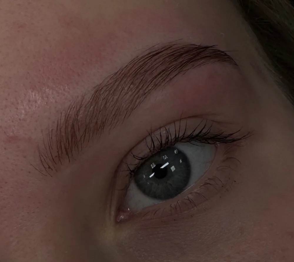 Brwi i rzęsy po stylizacji Glowbrow Rawa Mazowiecka