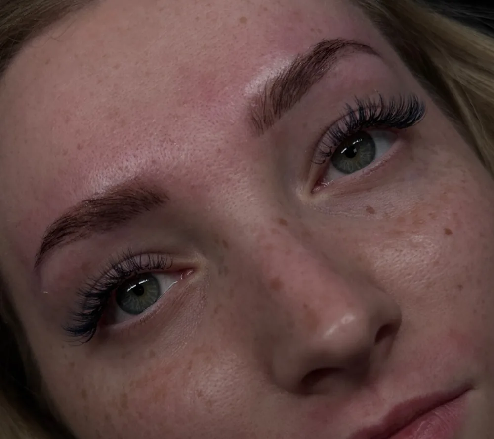 Stylizacja brwi i rzęs po Glowbrow Rawa Mazowiecka