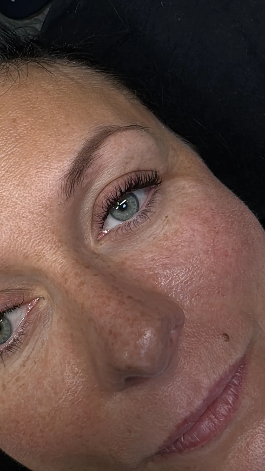 Efekt stylizacji brwi i rzęs klientka Glowbrow Rawa Mazowiecka