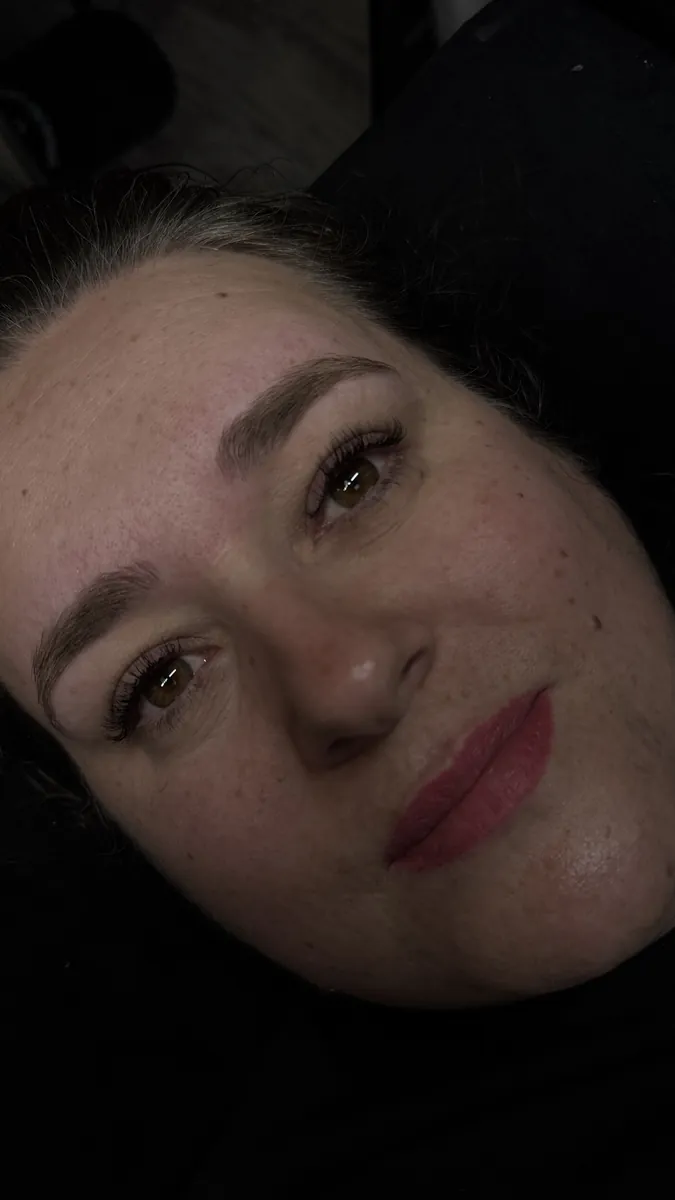 Pakiet brwi i rzęsy efekt klientka Glowbrow Rawa Mazowiecka